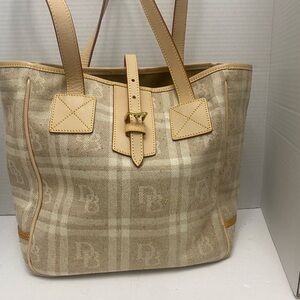 Dooney & Bourke Vintage Beige Shopper Designer Tote Bag